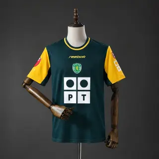 Sporting CP 02/03 Away Retro Jersey