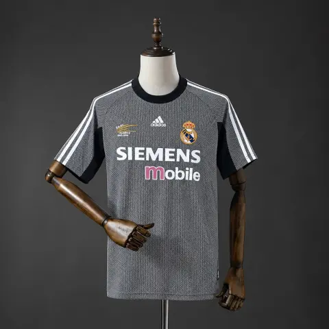 Real Madrid 02/03 Goalkeeper Retro Jersey