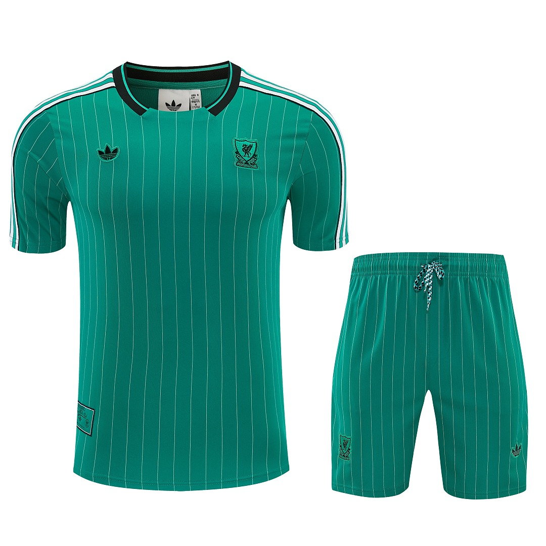 25/26 Liverpool Retro Short Sleeve Training Kit