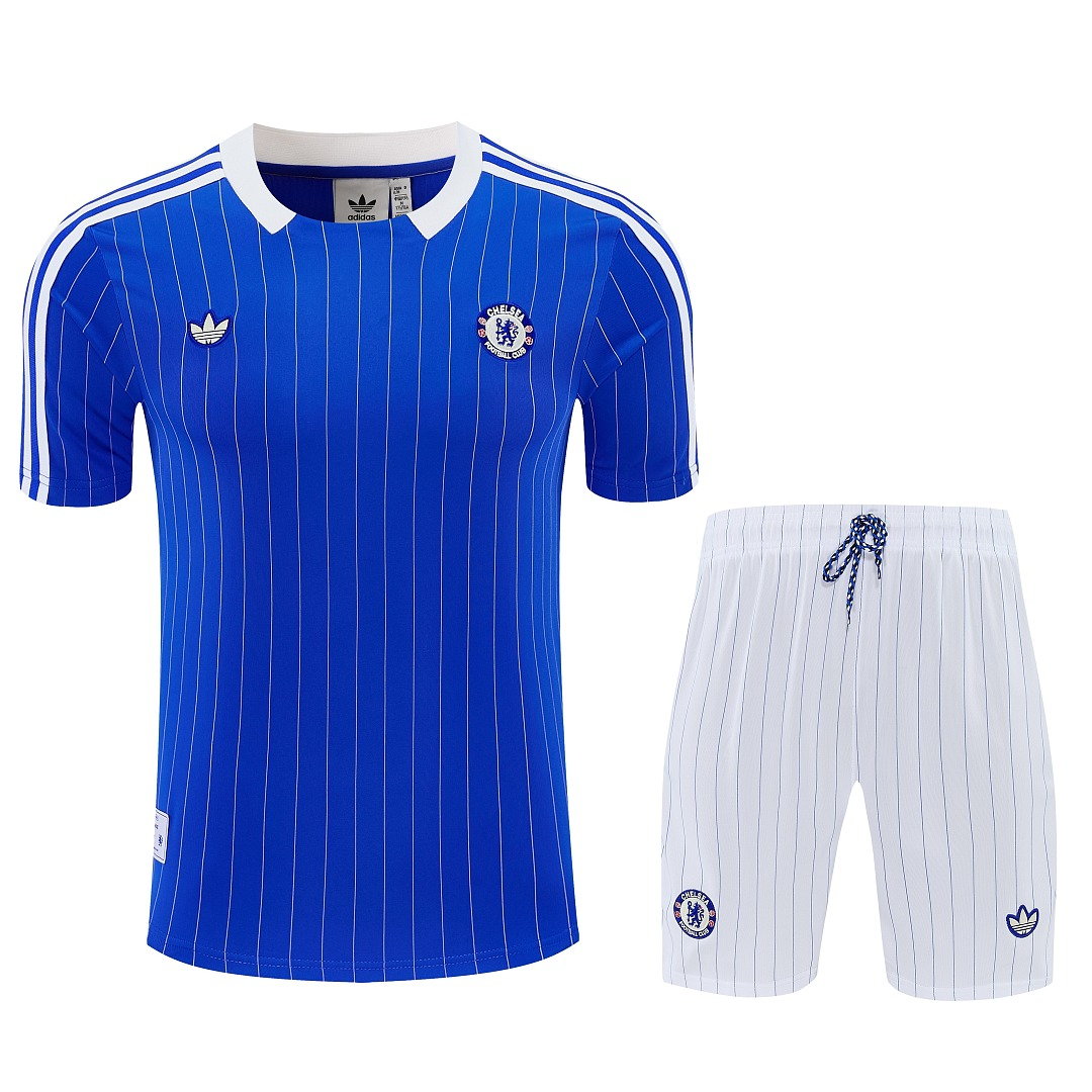 25/26 Chelsea Retro Short Sleeve Training Kit
