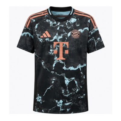 24/25 Bayern Munich Away
