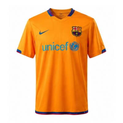 Retro Barcelona 06/07 Away